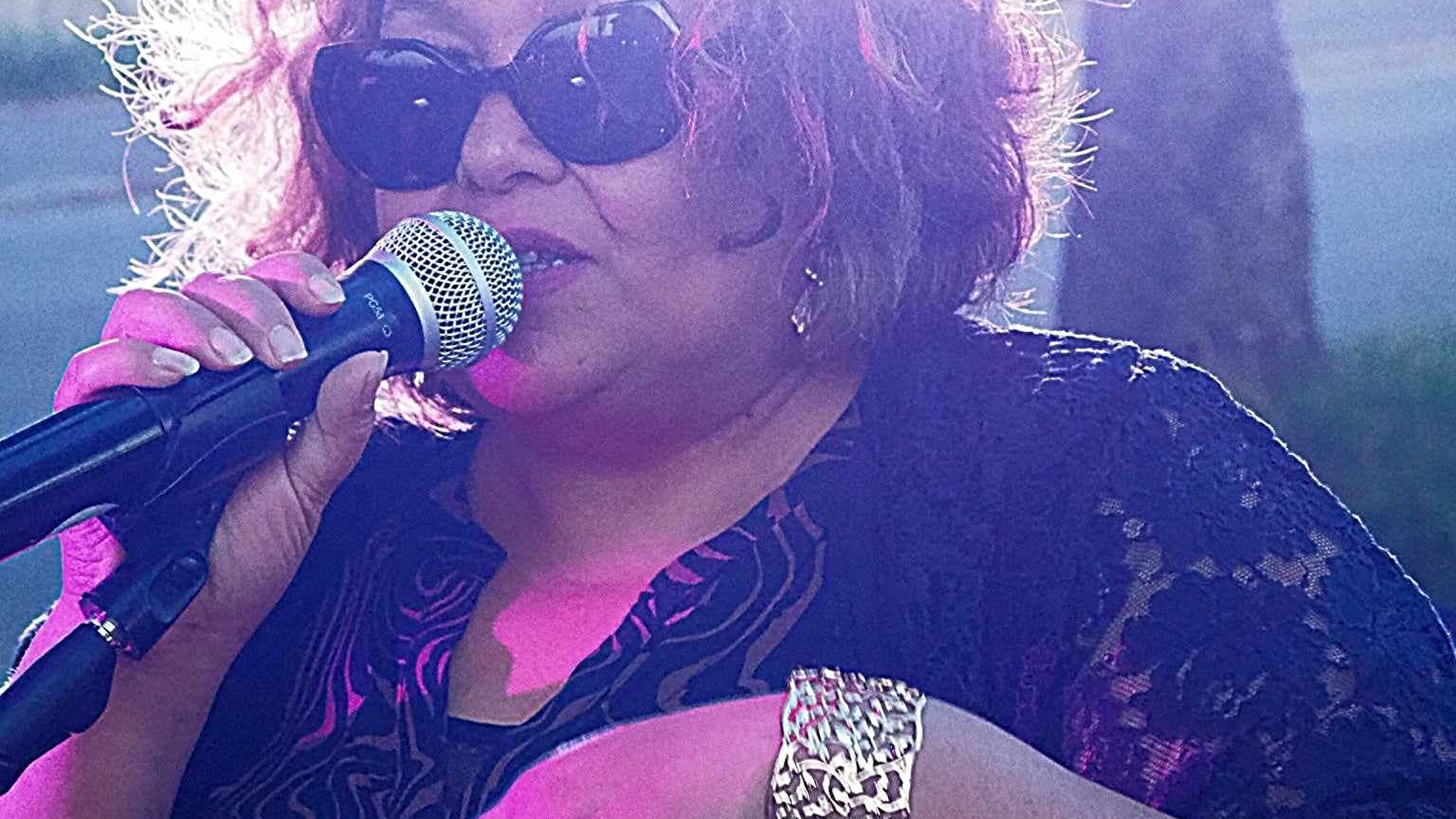 Apériféérie : concert Mama White