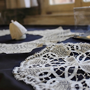 Conservatoire de la Dentelle - LUXEUIL-LES-BAINS