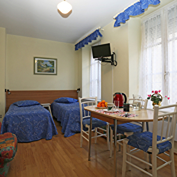 Locations Cécile Vivier - Studio 5 - LUXEUIL-LES-BAINS