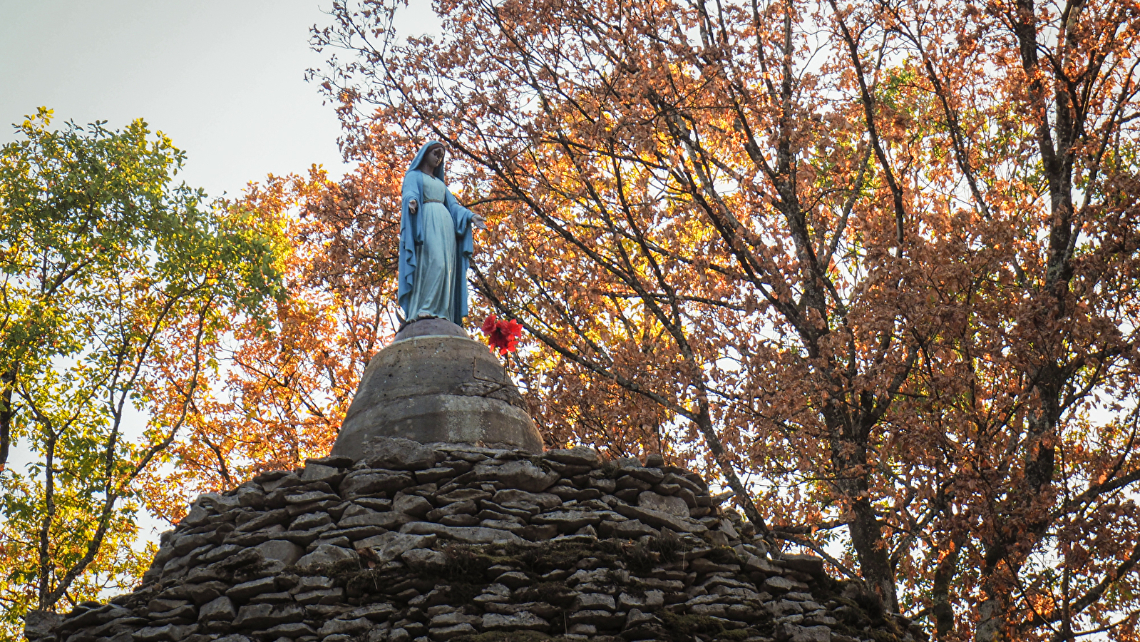 Madone de Dampvalley-lès-Colombe / Cairn Géant