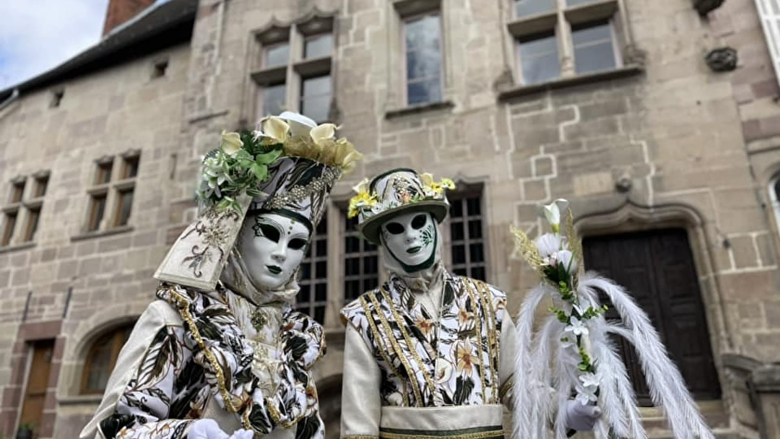 Venise à Luxeuil : Parade en costumes de carnaval vénitien