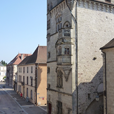 La Tour