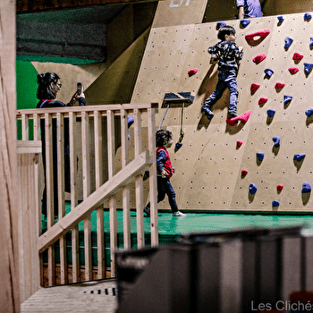 Hop'n Bloc - Salle d'escalade tout public - SAINT-ETIENNE-LES-REMIREMONT